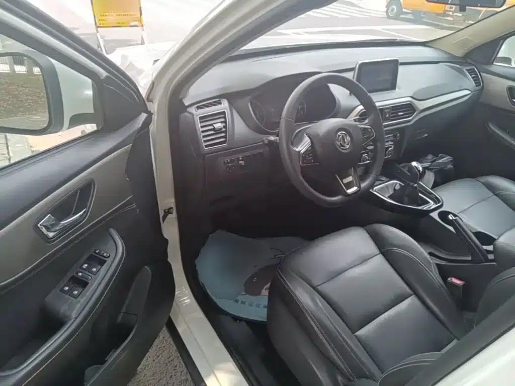 Fengguang S560 2019 Model 1.8L Manual Urban Edition — миниатюра 16