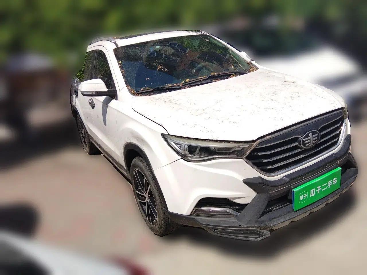 Bestune X40 2017 1.6L Manual Luxury Edition — миниатюра 3