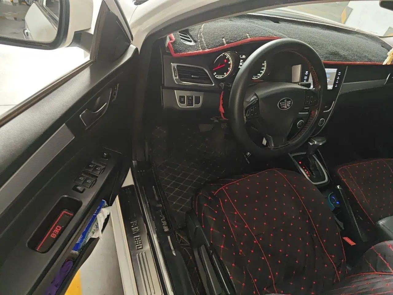 Bestune B30 2016 1.6L Automatic Luxury Model — миниатюра 16