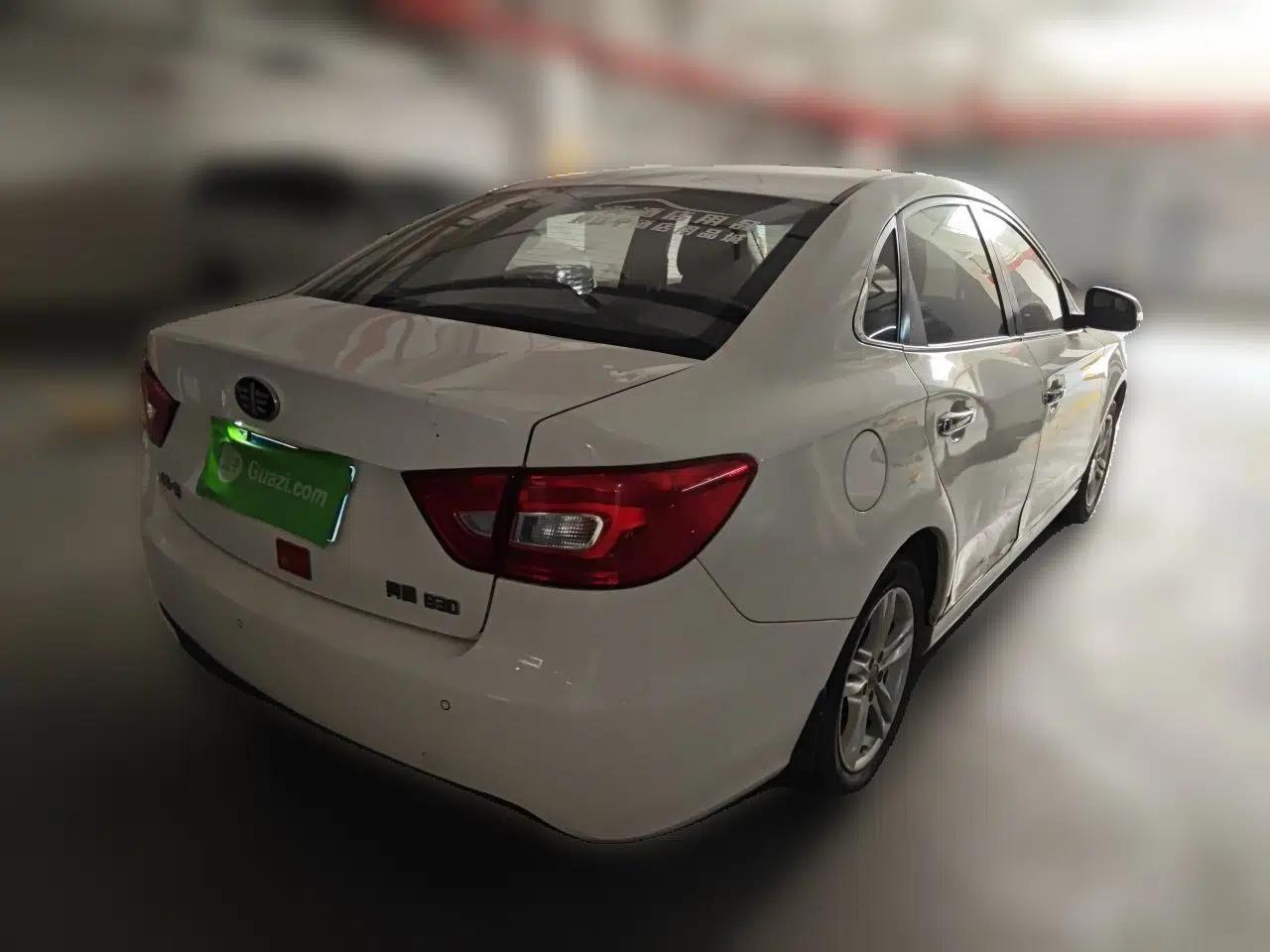 Bestune B30 2016 1.6L Automatic Luxury Model — миниатюра 6