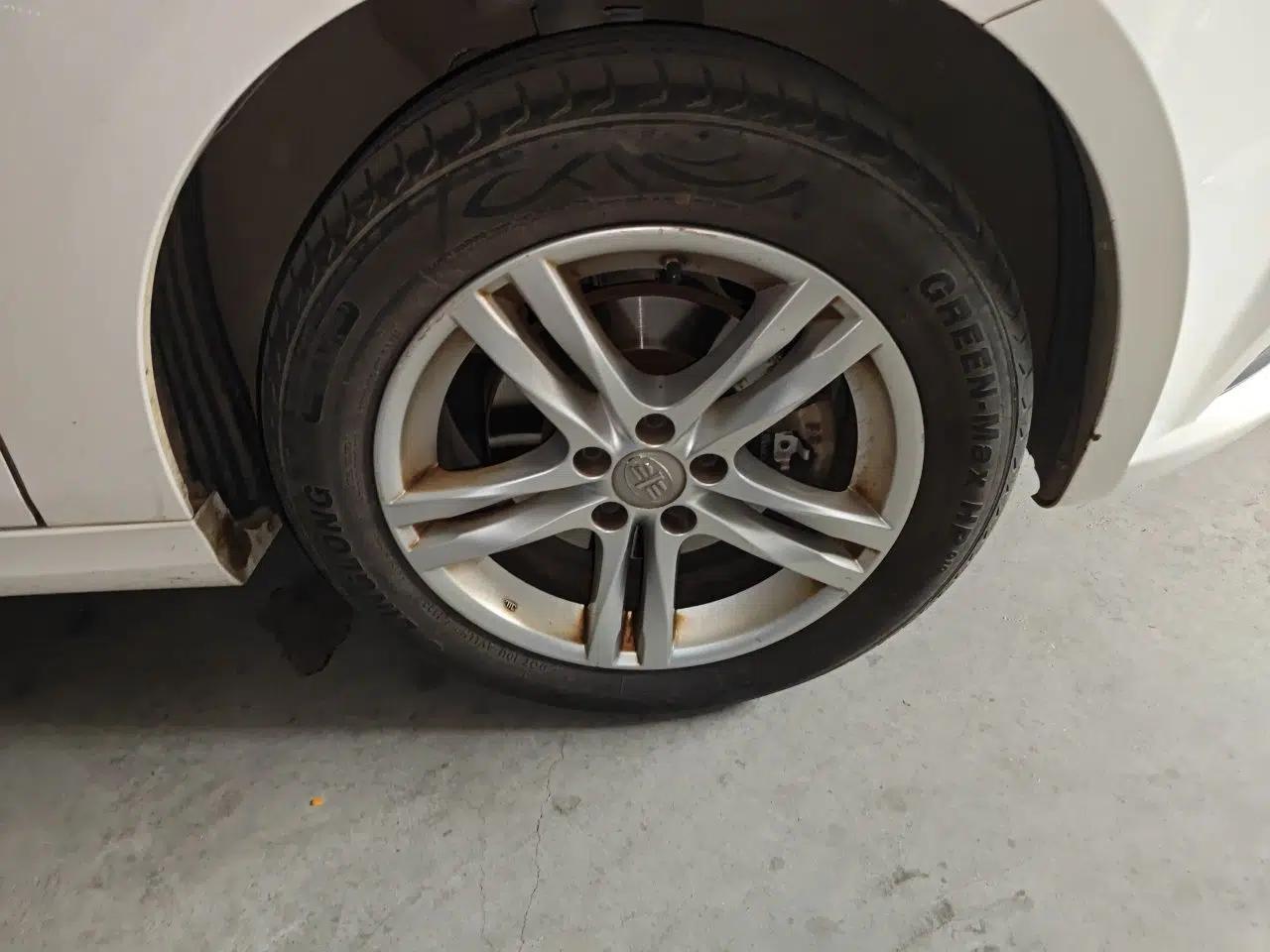 Bestune B30 2016 1.6L Automatic Luxury Model — миниатюра 8