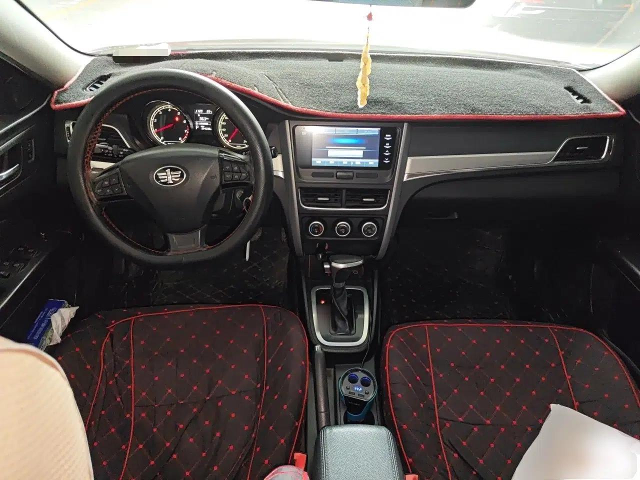 Bestune B30 2016 1.6L Automatic Luxury Model — миниатюра 9