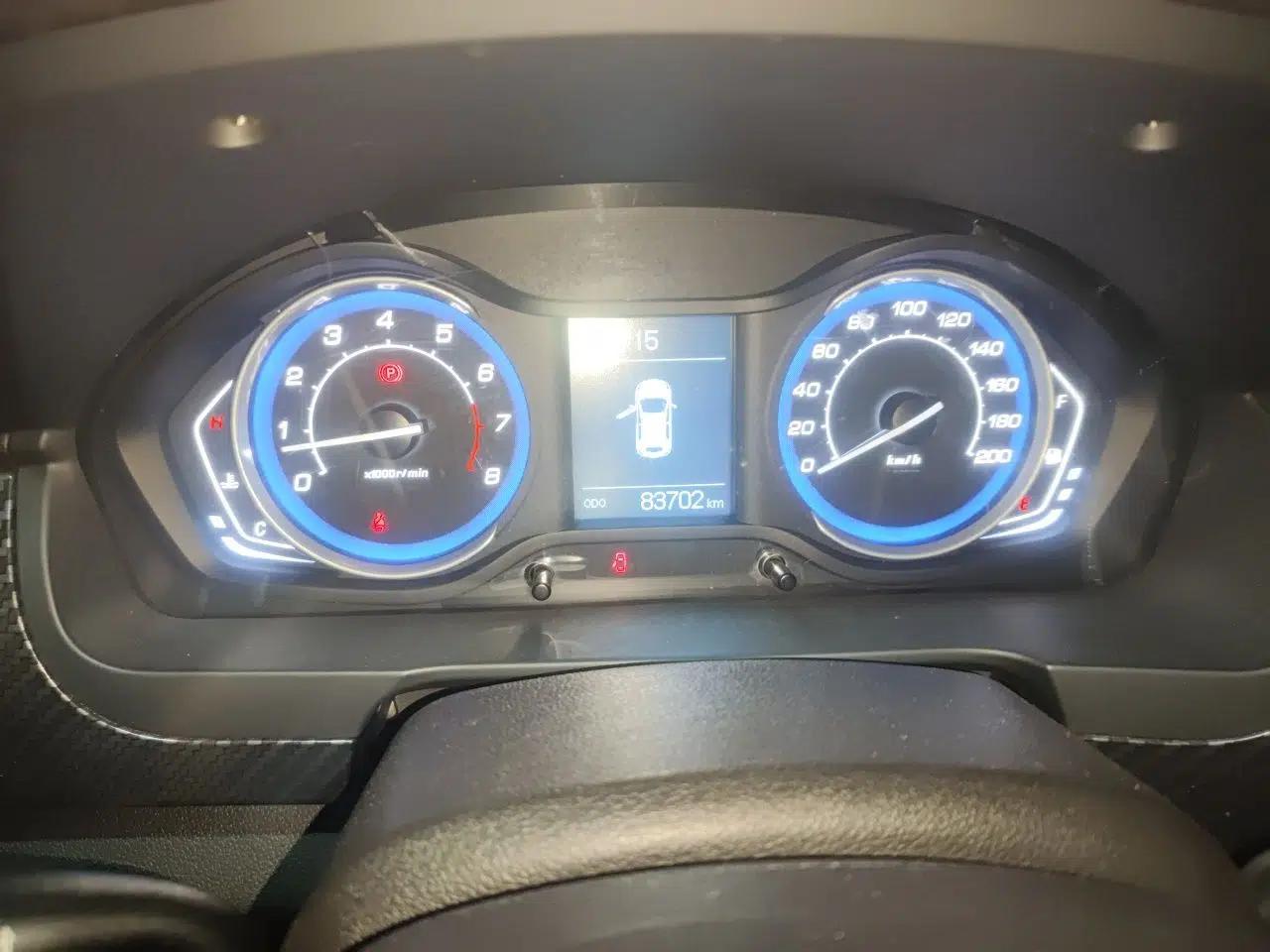 BAIC Senova X25 2015 1.5L Manual Elite Edition — миниатюра 8