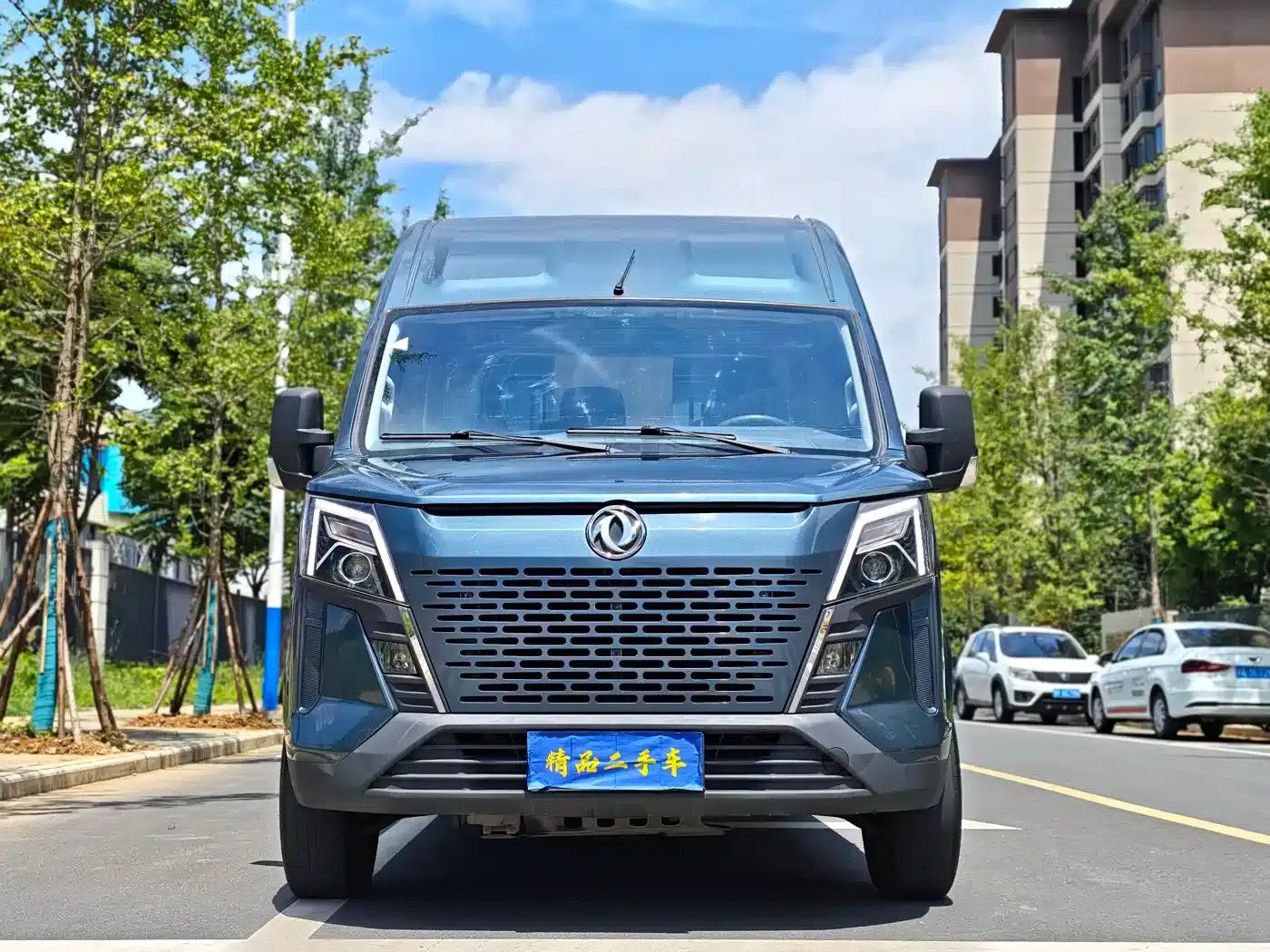 Yufeng 2023 V9+ 2.3T Manual Front-Wheel Drive Van Long Wheelbase High Roof 3-Seater — миниатюра 2
