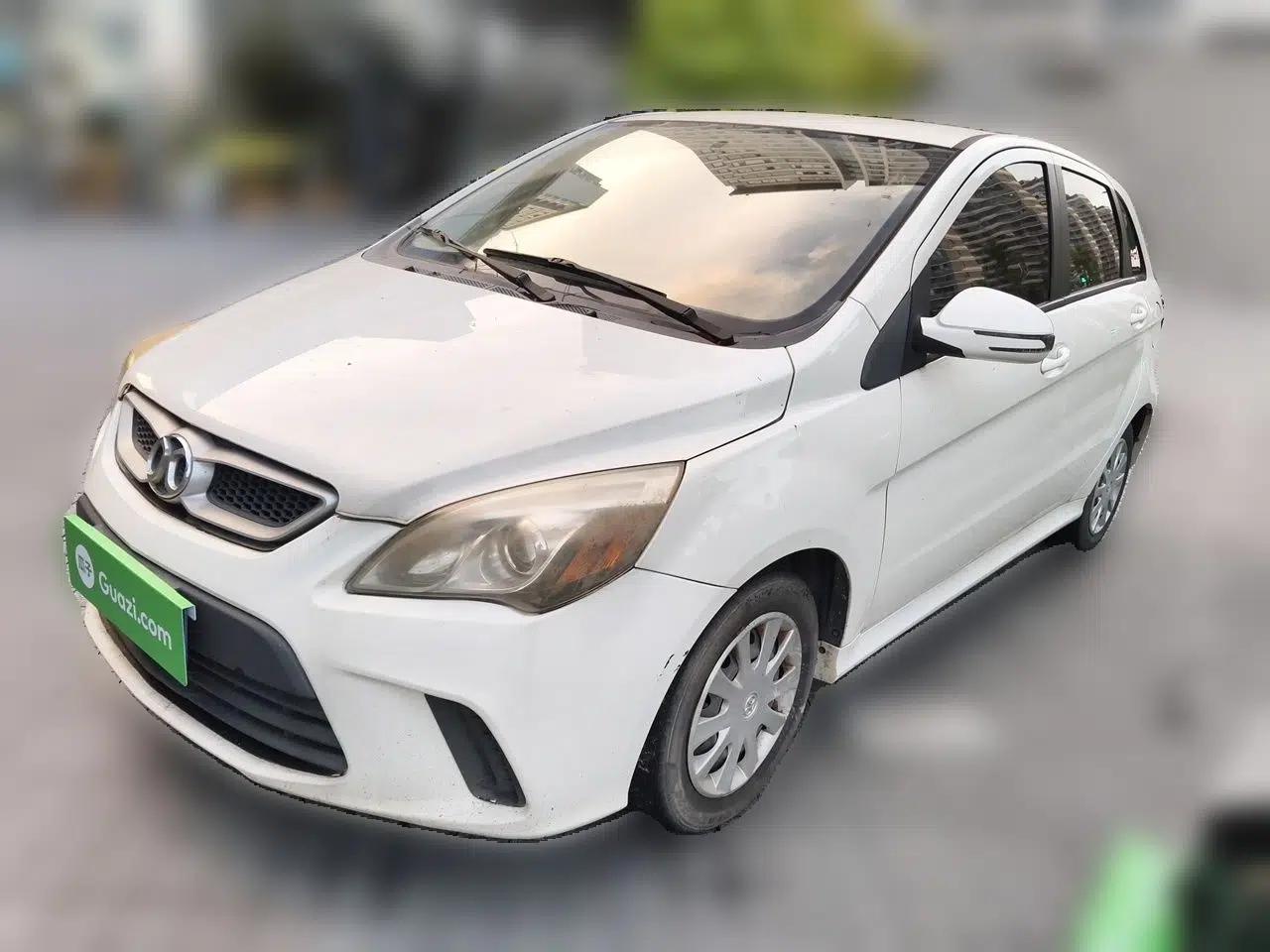 BAIC Senova D20 2015 Hatchback 1.3L Manual Joy Edition — миниатюра 1