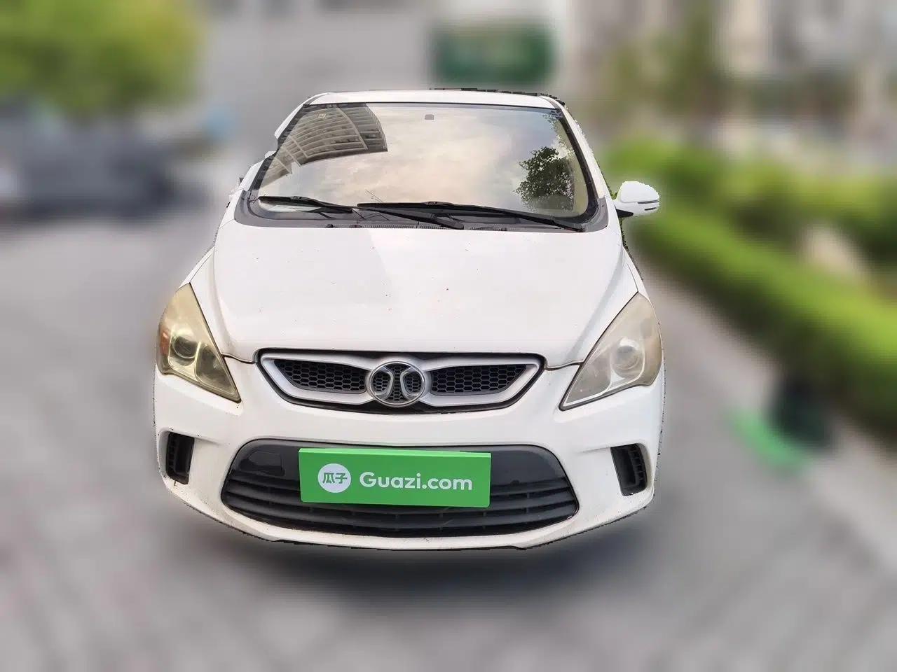BAIC Senova D20 2015 Hatchback 1.3L Manual Joy Edition — миниатюра 2