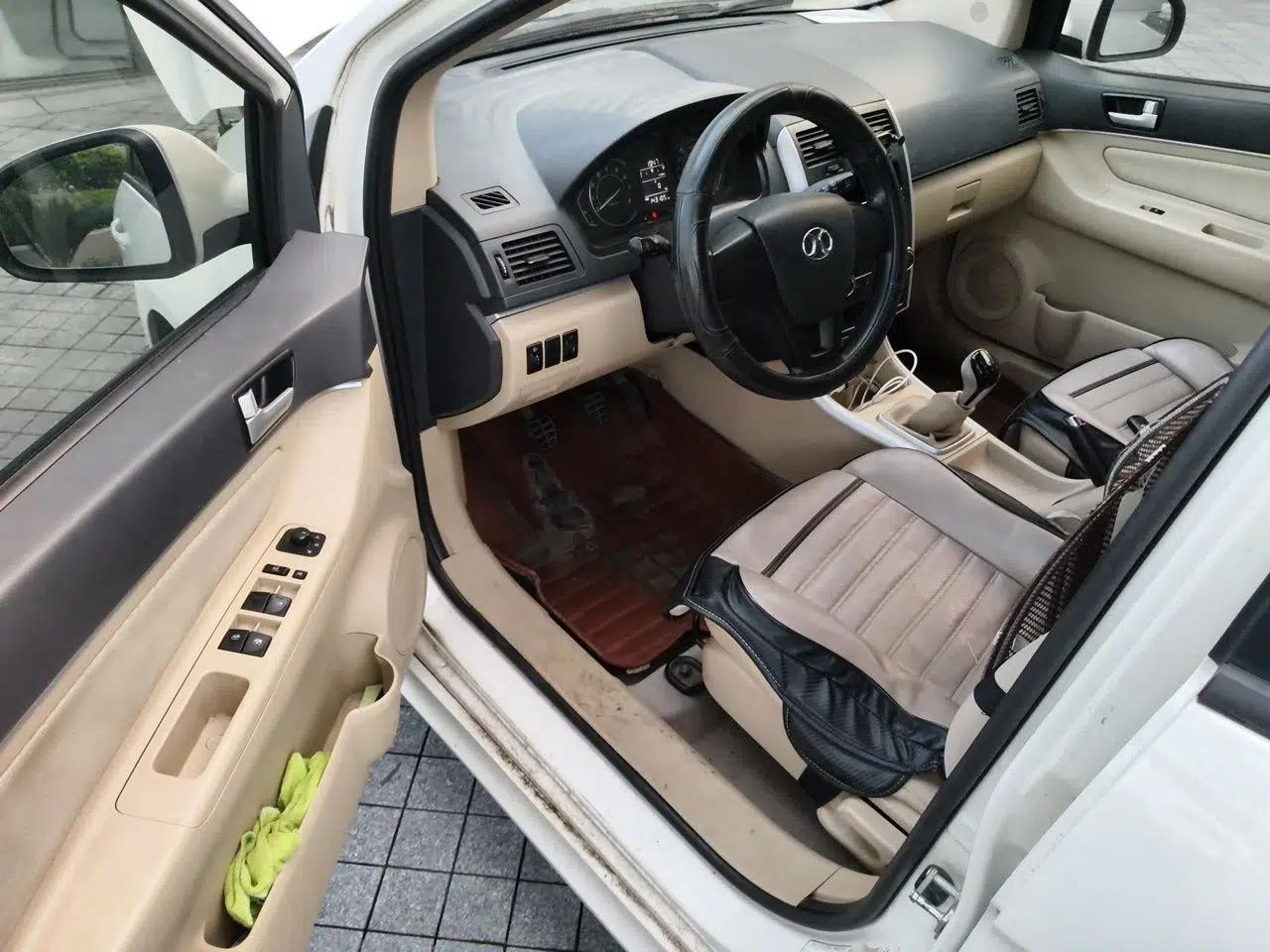 BAIC Senova D20 2015 Hatchback 1.3L Manual Joy Edition — миниатюра 16