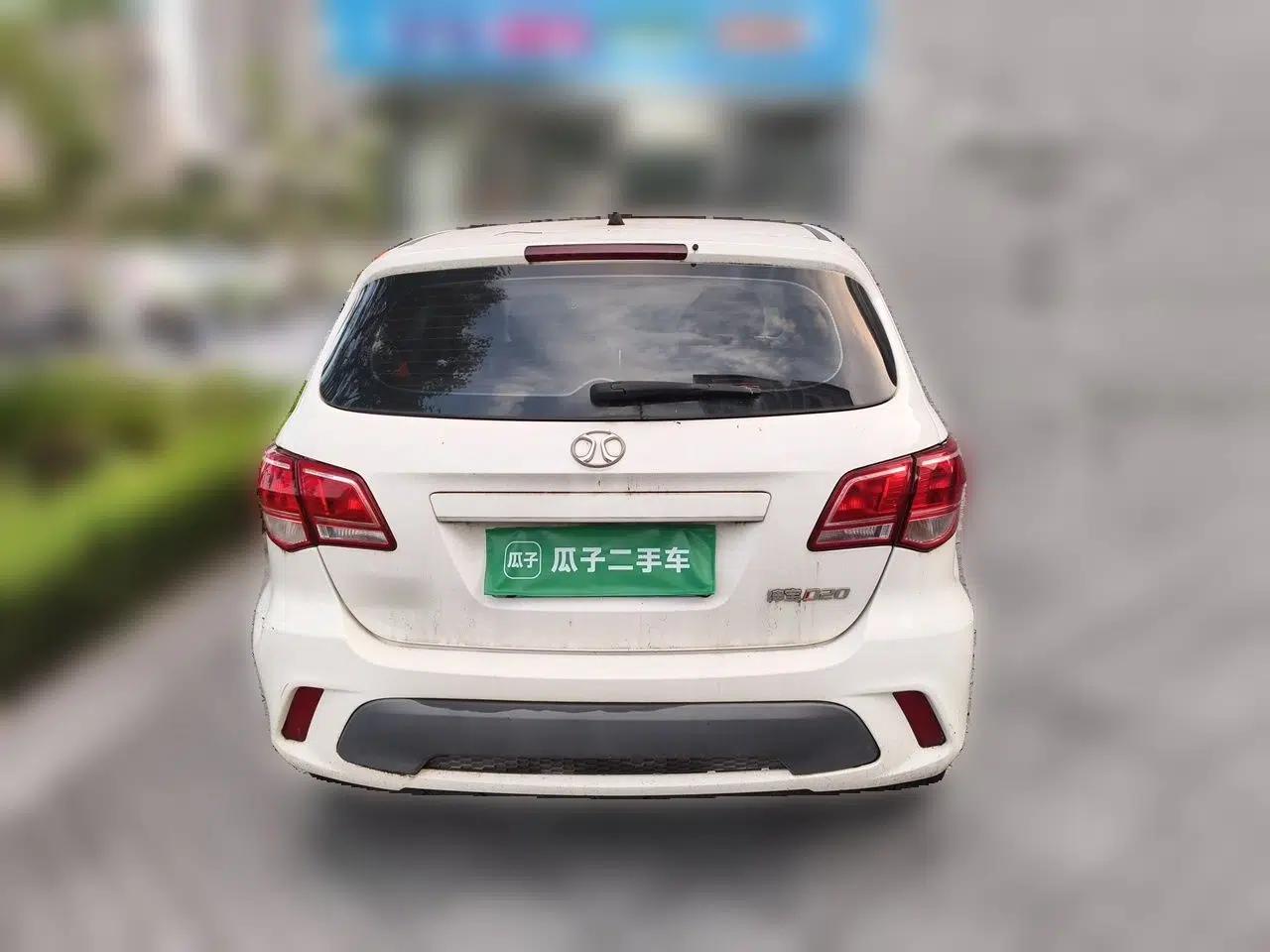 BAIC Senova D20 2015 Hatchback 1.3L Manual Joy Edition — миниатюра 5