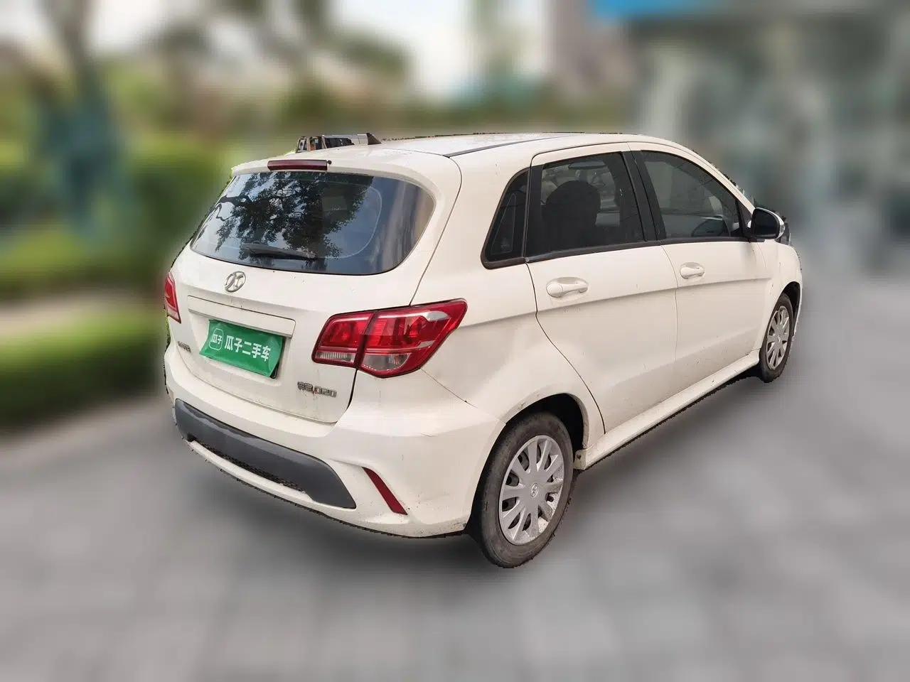 BAIC Senova D20 2015 Hatchback 1.3L Manual Joy Edition — миниатюра 6