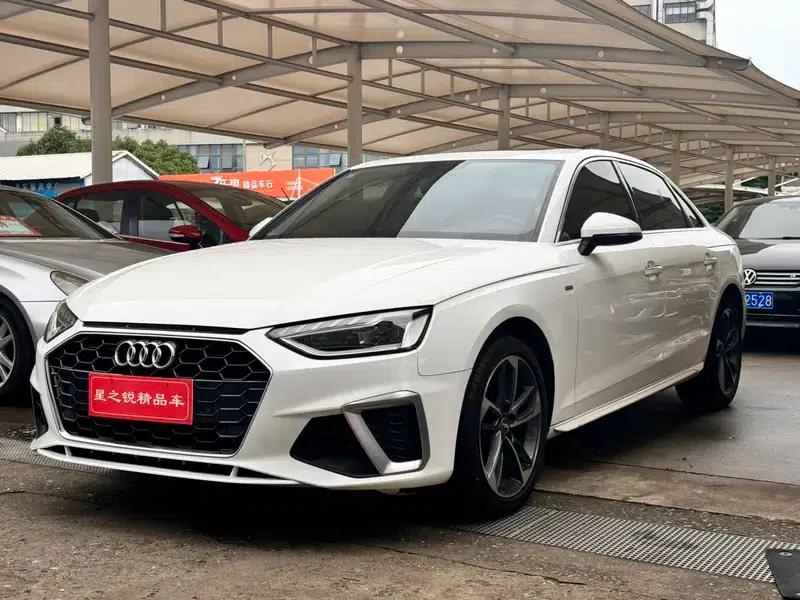 Audi A4L 2020 40 TFSI Fashion Dynamic Edition — миниатюра 1
