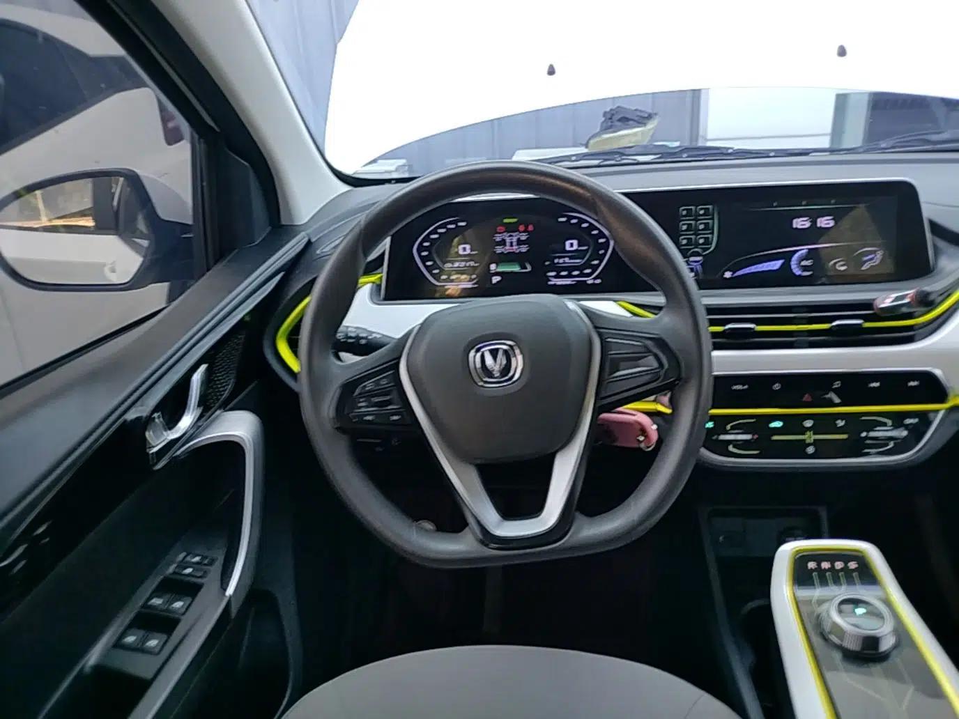 CHANGAN Benni E-Star 2020 Heart Edition Lithium Iron Phosphate (31.95 kWh) — миниатюра 13
