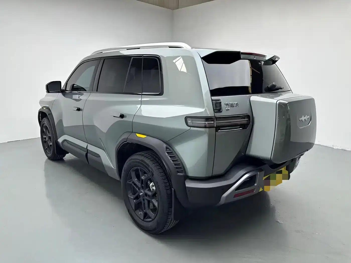 Titanium 3 2025 Model 501KM Rear-Wheel Drive Ultra Edition — миниатюра 8