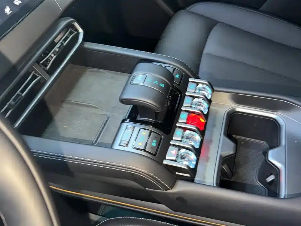 Titanium 3 2025 Model 501KM Rear-Wheel Drive Pro — миниатюра 8