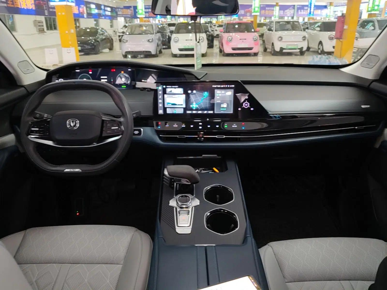 CHANGAN UNI-K iDD 2022 Blue Whale iDD 130km 1.5T Excellence Model — миниатюра 12