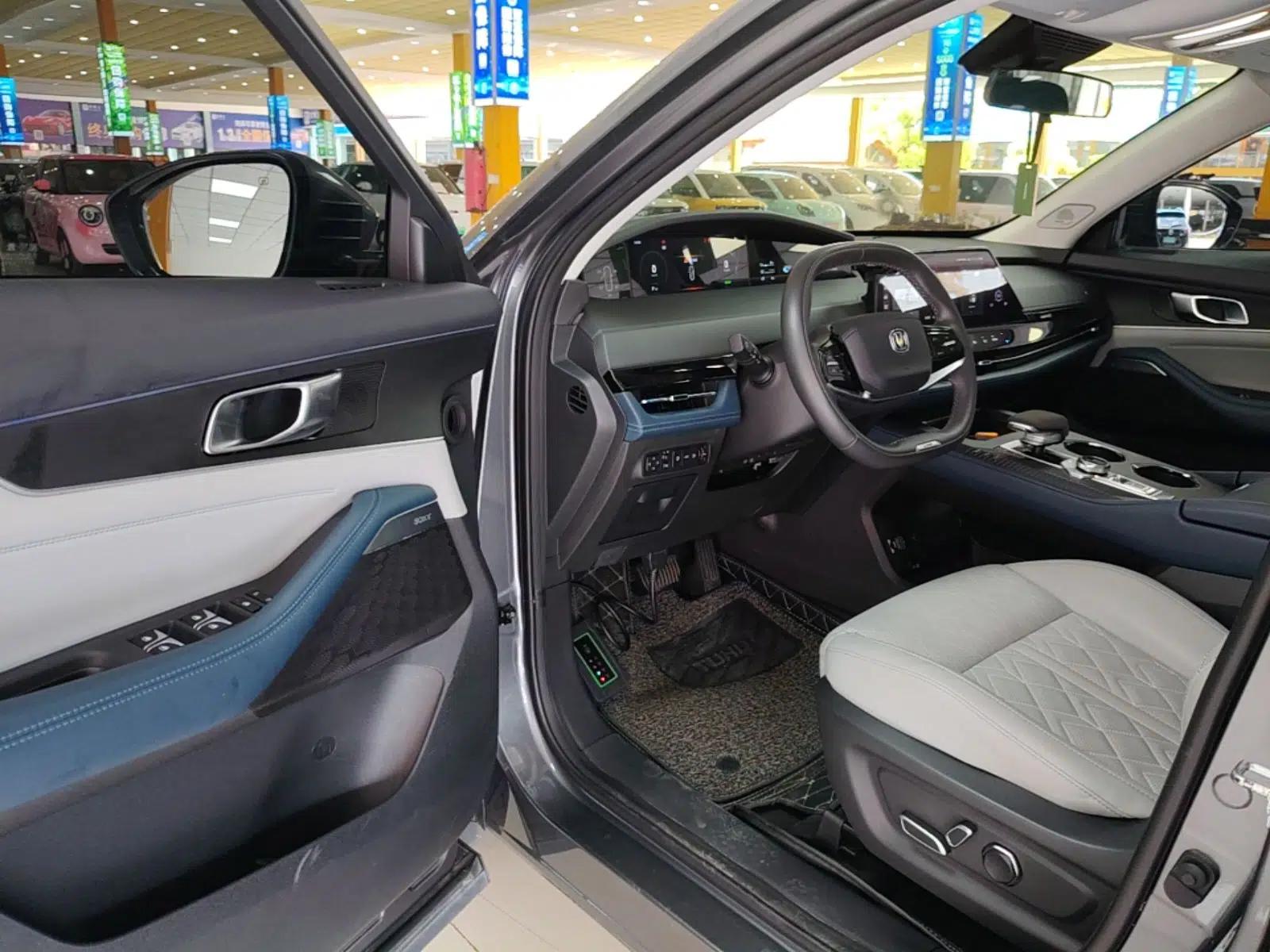 CHANGAN UNI-K iDD 2022 Blue Whale iDD 130km 1.5T Excellence Model — миниатюра 18