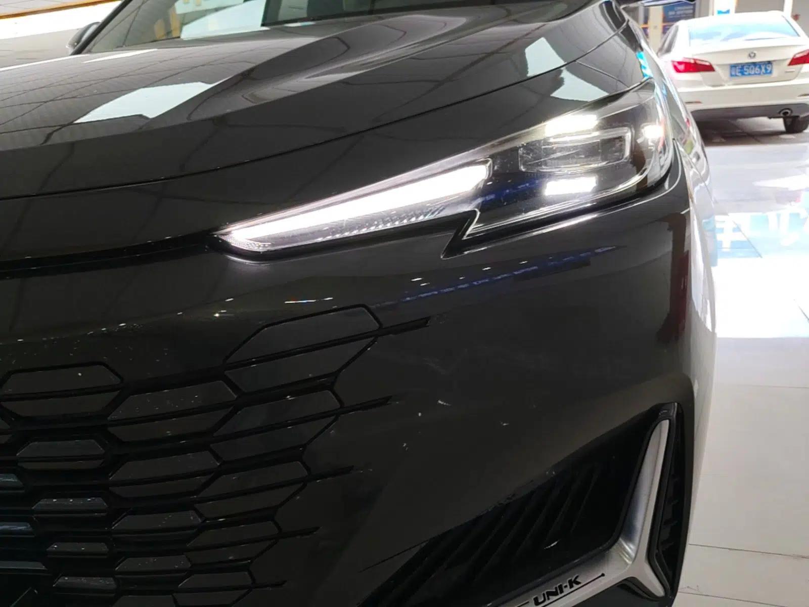 CHANGAN UNI-K iDD 2022 Blue Whale iDD 130km 1.5T Excellence Model — миниатюра 8