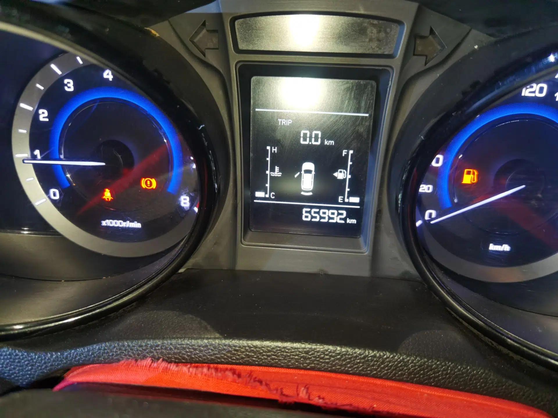 CHANGAN CS15 2016 1.5L Manual Fashion Edition — миниатюра 12