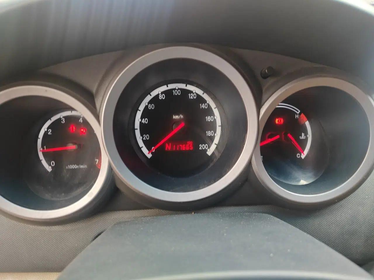 CHANGAN CX20 2011 1.3L Automatic Sport Edition — миниатюра 11