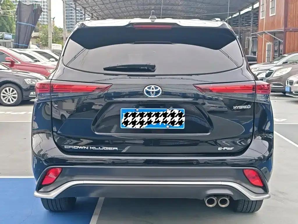 Crown Land Cruiser 2024 2.5L HEV 4WD Premium Edition — миниатюра 8