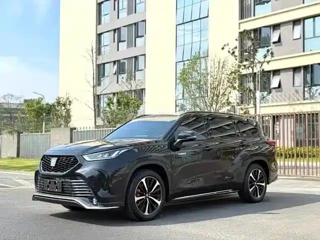 Crown Land Cruiser 2022 2.5L HEV 4WD Flagship Edition