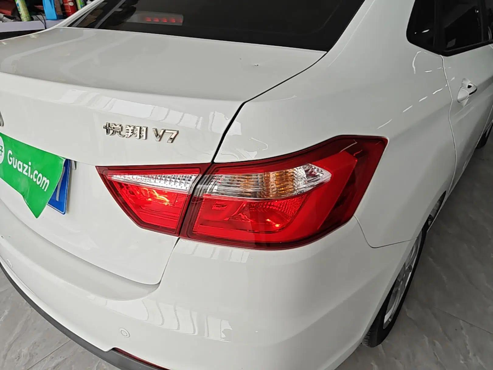 CHANGAN Alsvin V7 2016 1.6L Manual LeShang Model China V Standard — миниатюра 9
