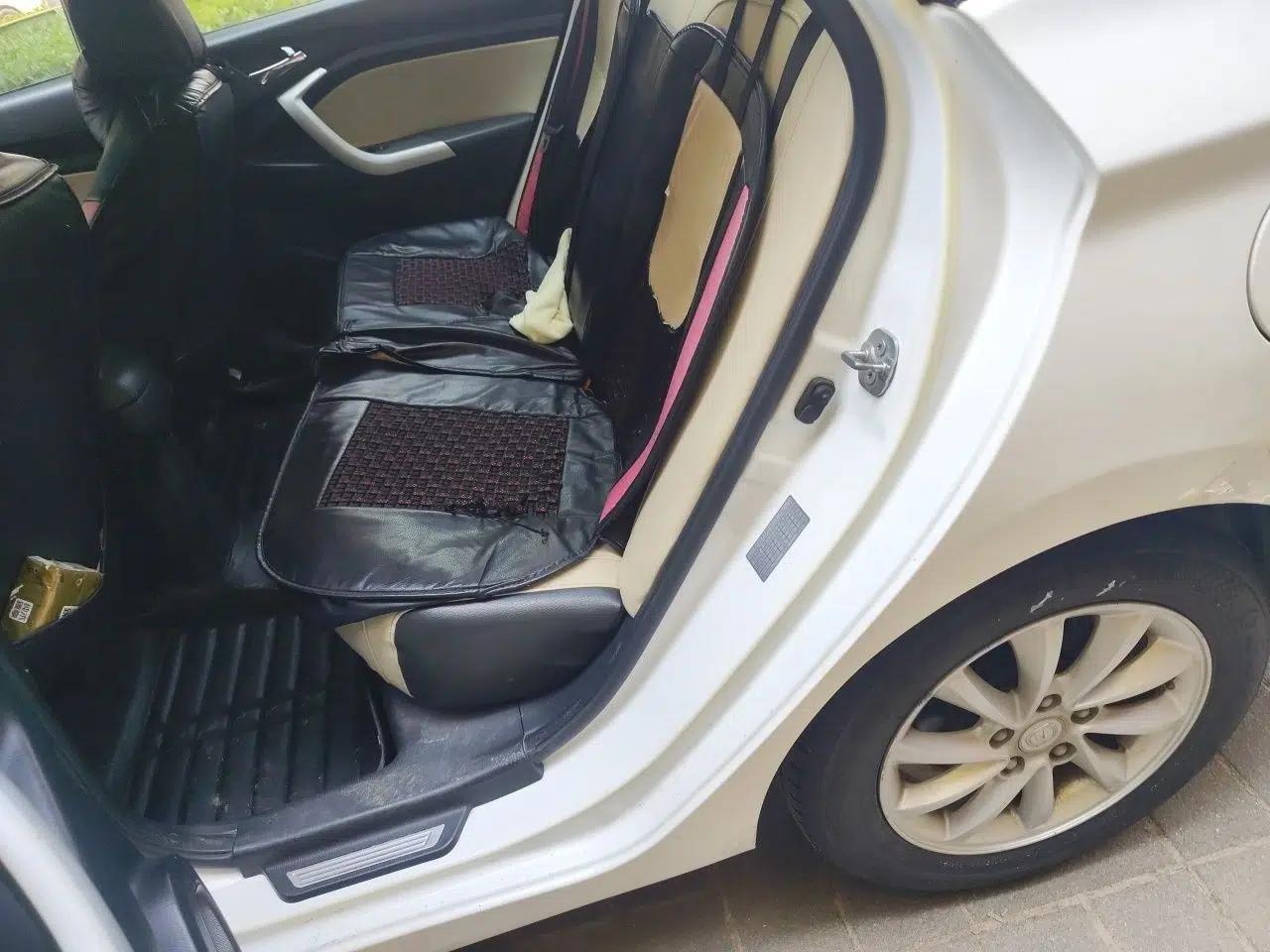 CHANGAN Alsvin V7 2015 1.6L Manual Enjoyment Model China IV Standard — миниатюра 17
