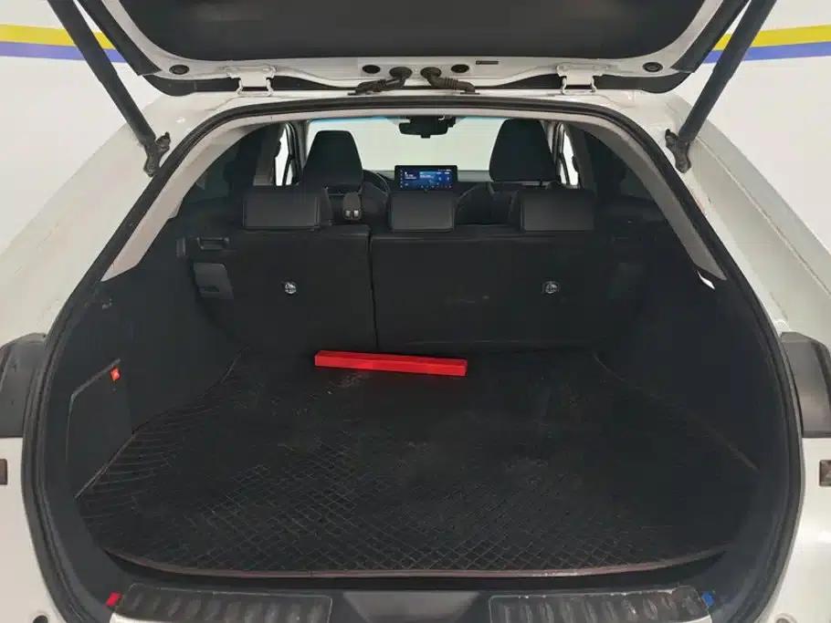 Venza 2023 2.0L CVT 2WD Premium Edition — миниатюра 4