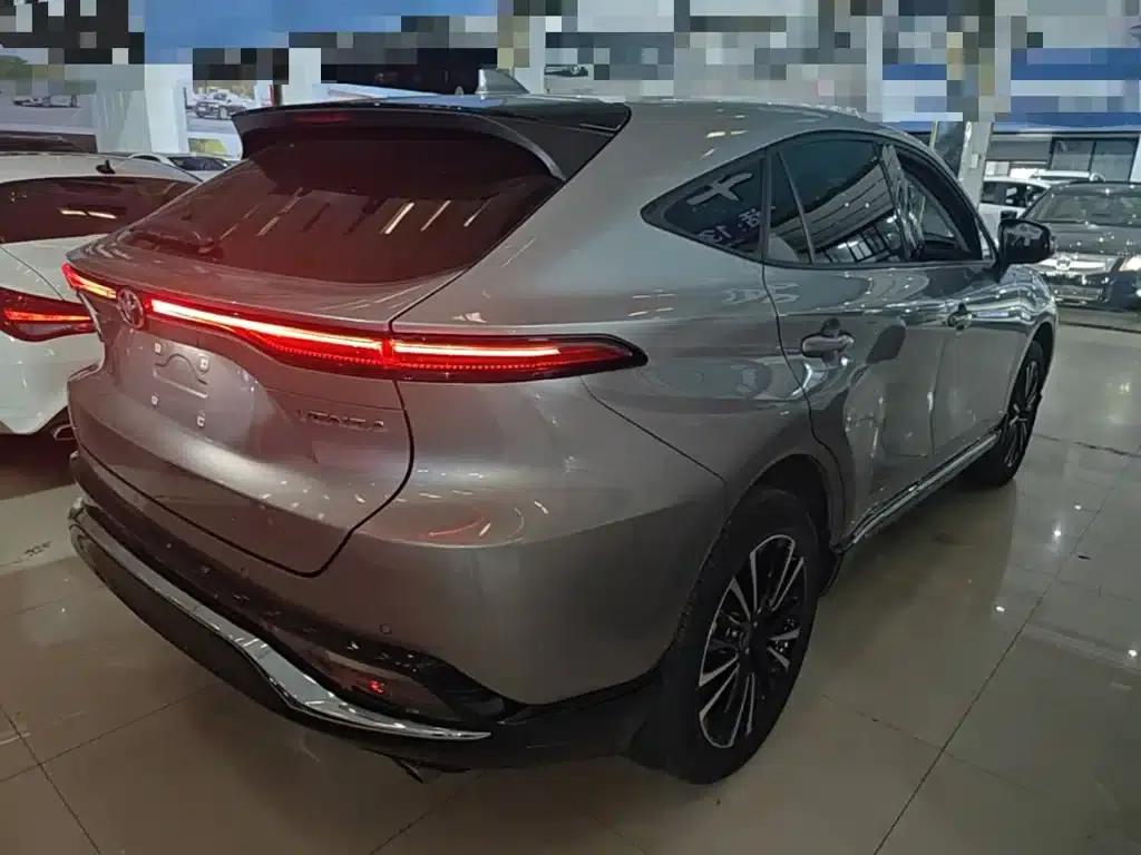 Venza 2022 2.0L CVT 2WD Premium Edition — миниатюра 7