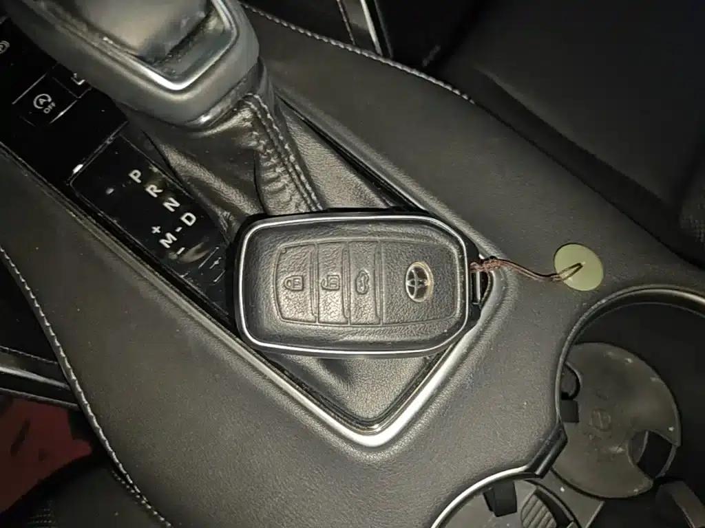 Venza 2022 2.0L CVT 2WD Premium Edition — миниатюра 9