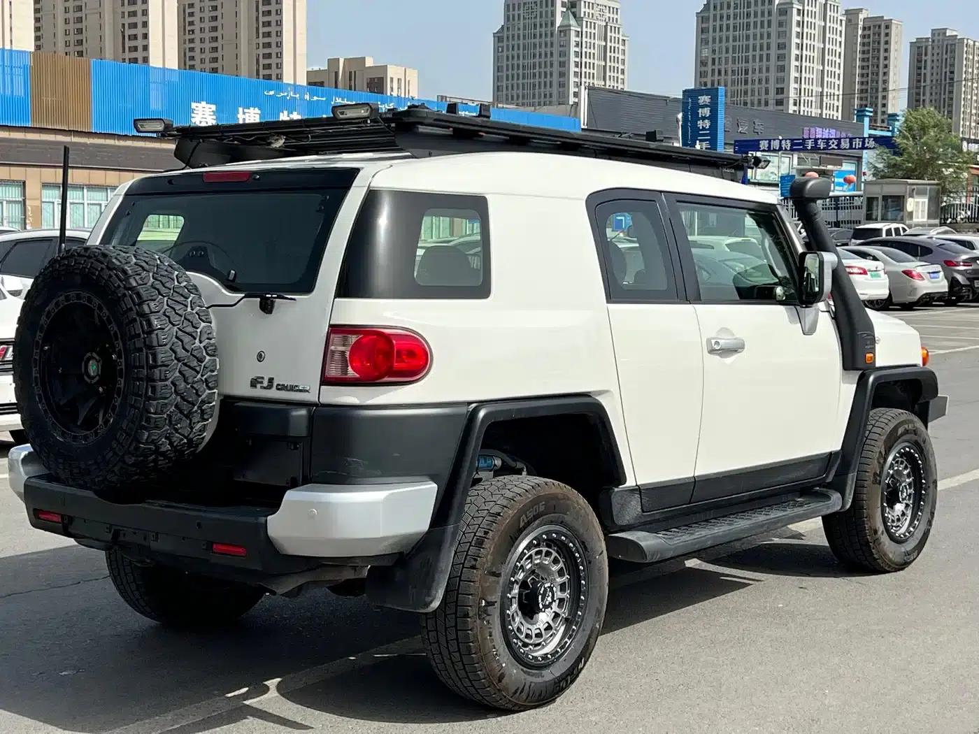 2024 FJ Cruiser 4.0L Middle East Edition — миниатюра 10