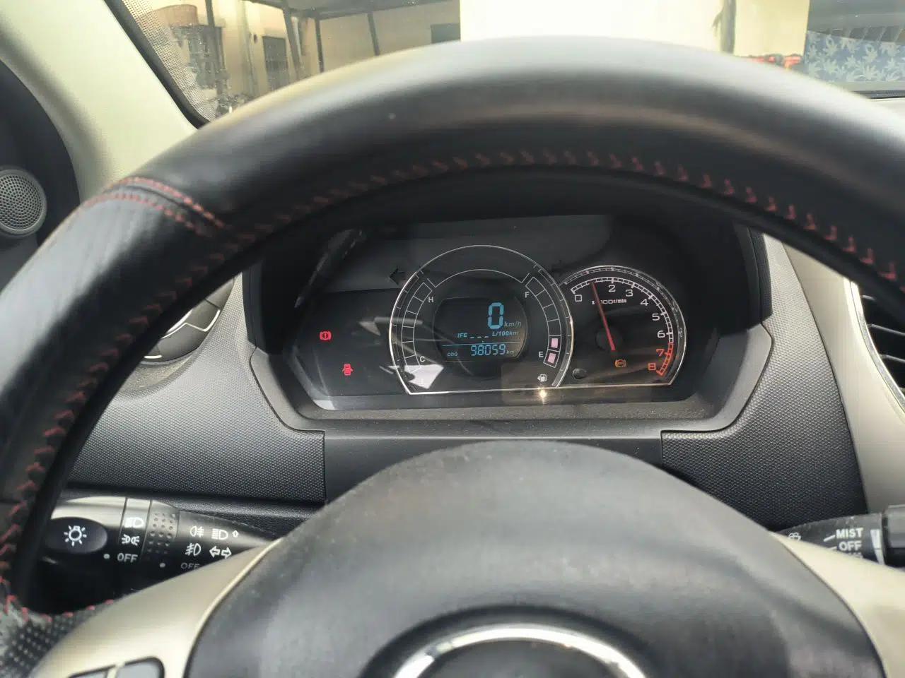Great Wall M4 2012 1.5L Manual Luxury Version — миниатюра 11