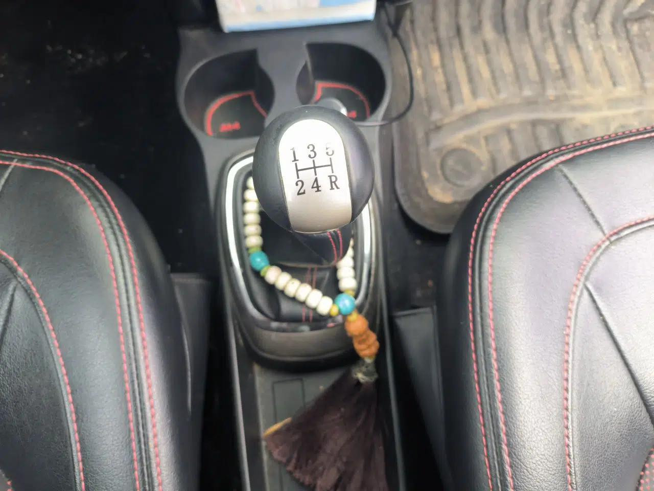 Great Wall M4 2012 1.5L Manual Luxury Version — миниатюра 14