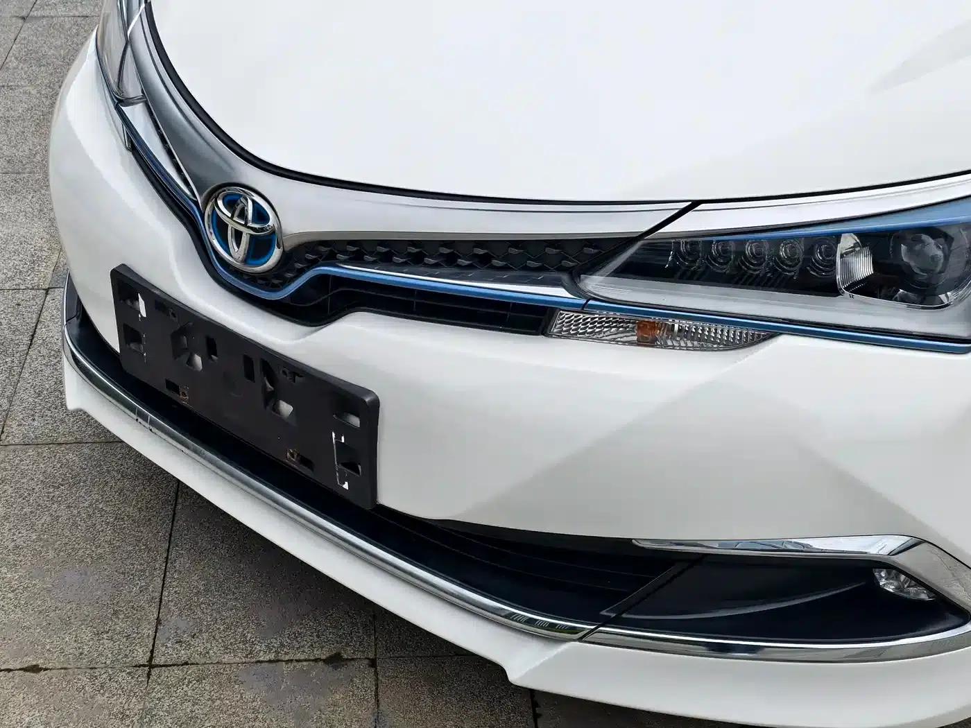 Corolla Hybrid E+ 2019 1.8L E-CVT Leading Edition — миниатюра 11