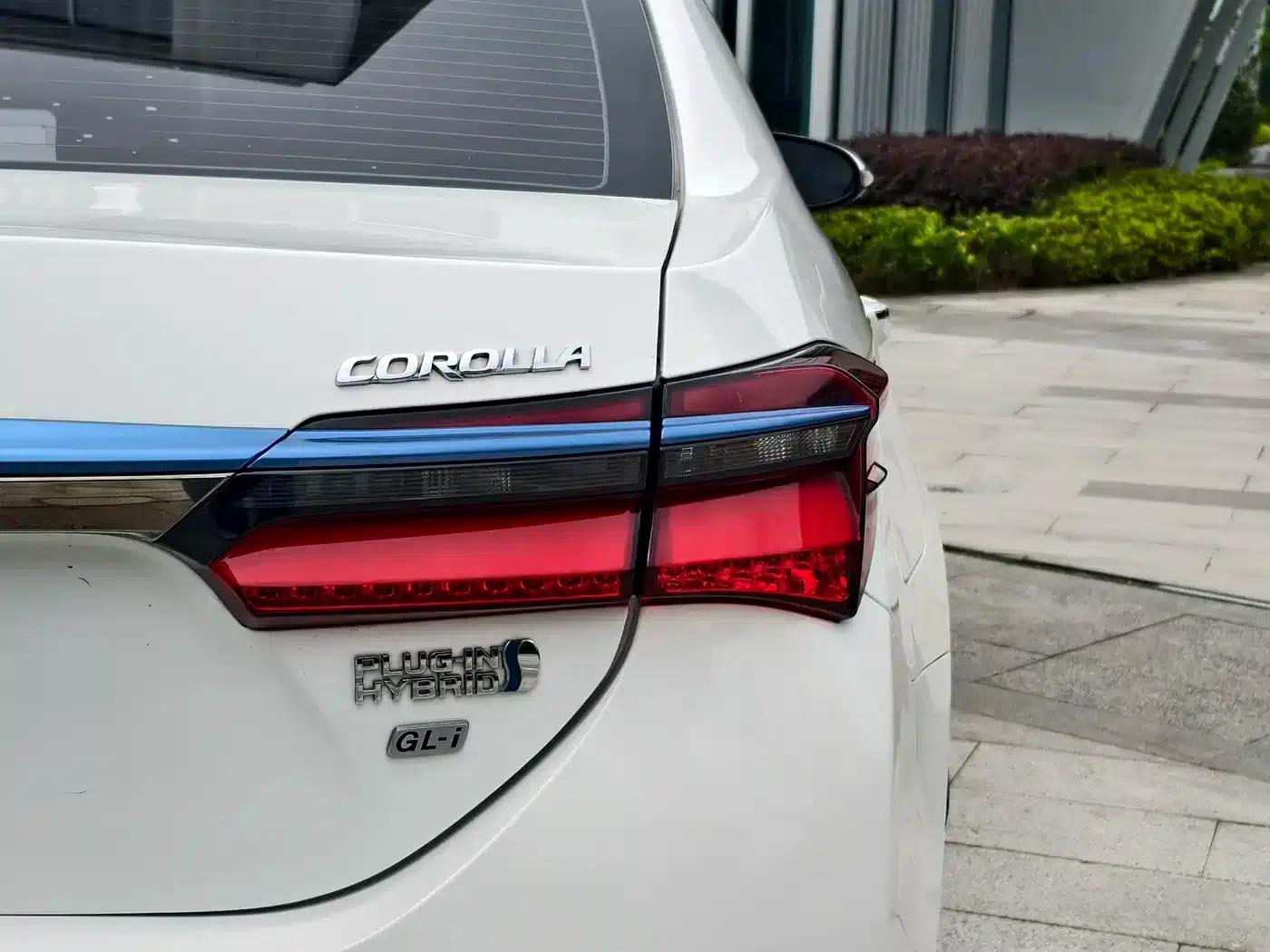 Corolla Hybrid E+ 2019 1.8L E-CVT Leading Edition — миниатюра 13