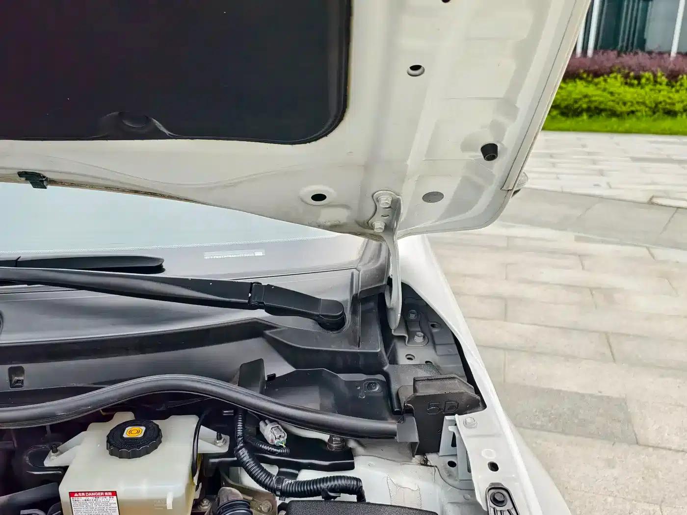 Corolla Hybrid E+ 2019 1.8L E-CVT Leading Edition — миниатюра 18
