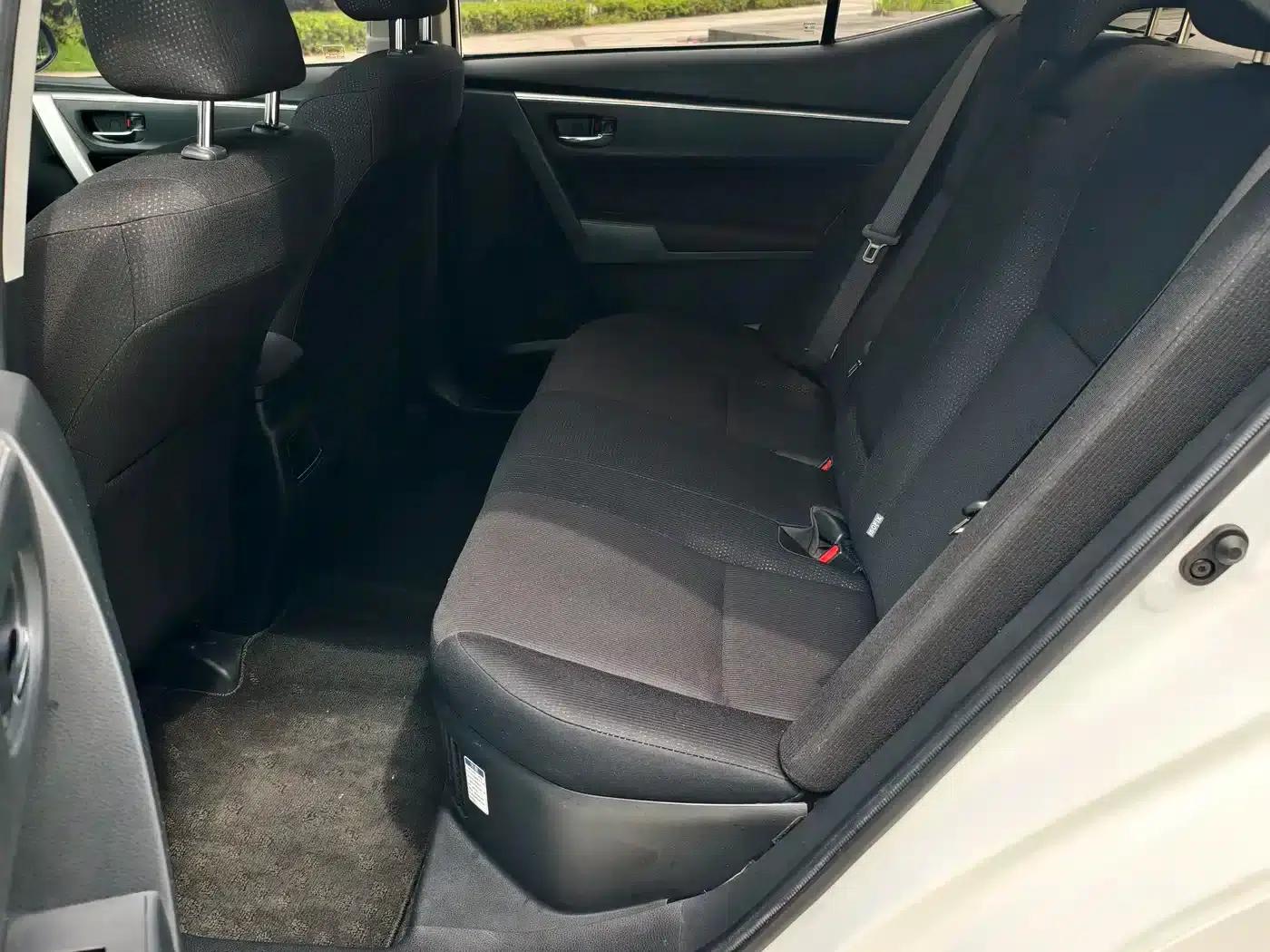 Corolla Hybrid E+ 2019 1.8L E-CVT Leading Edition — миниатюра 23