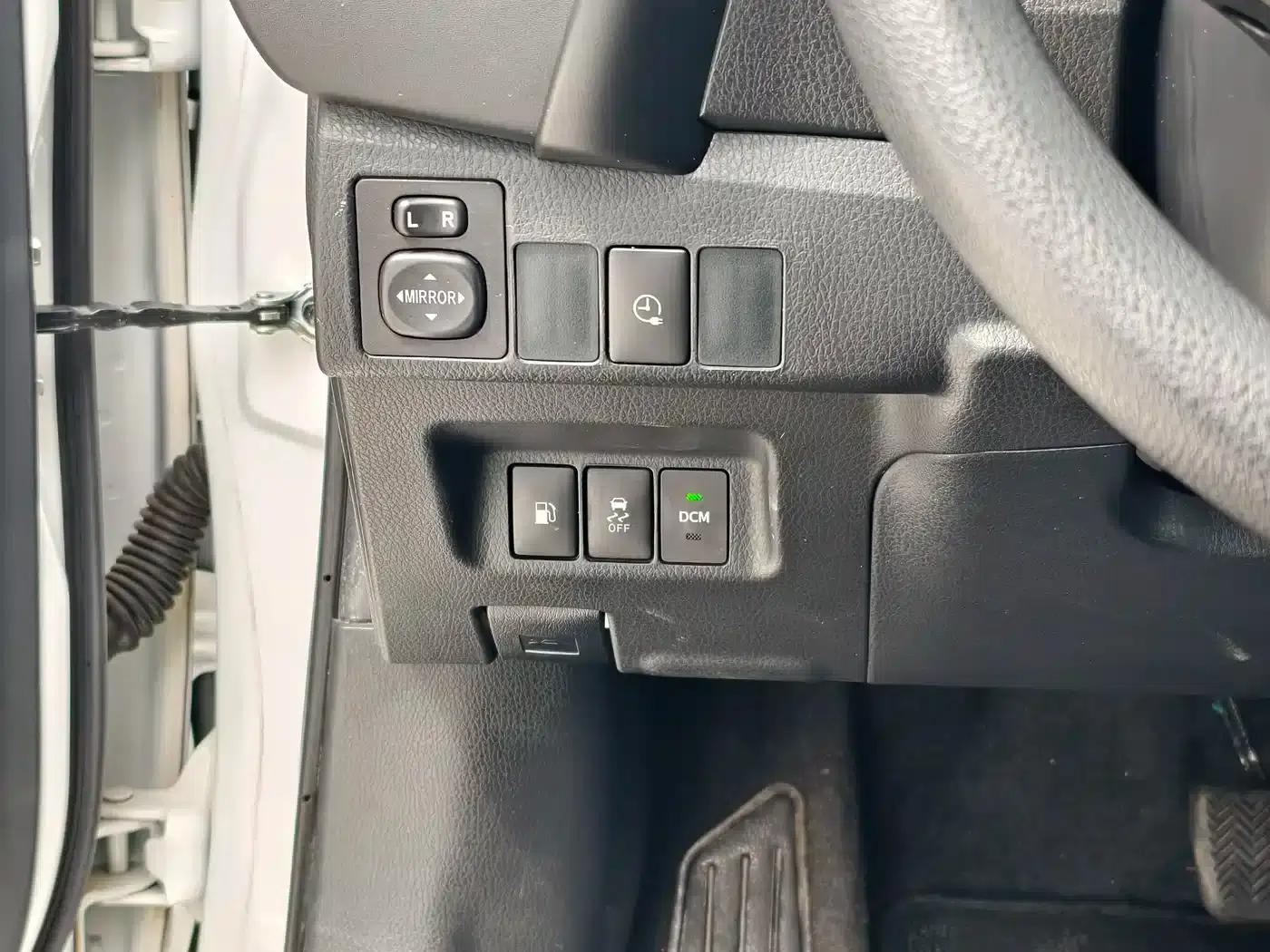 Corolla Hybrid E+ 2019 1.8L E-CVT Leading Edition — миниатюра 40