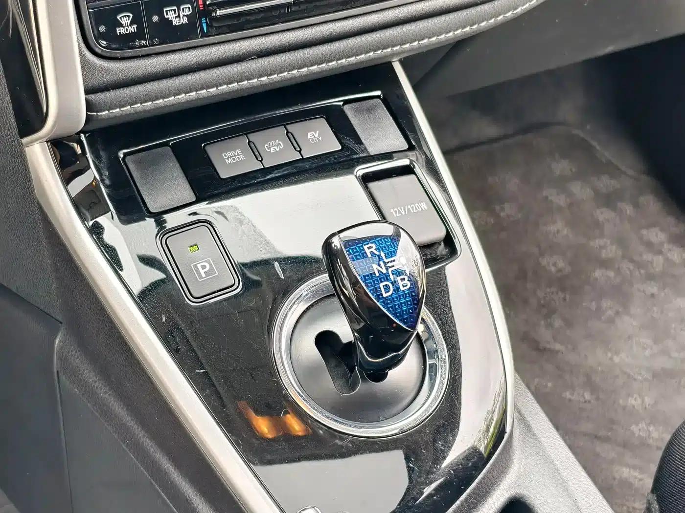 Corolla Hybrid E+ 2019 1.8L E-CVT Leading Edition — миниатюра 41