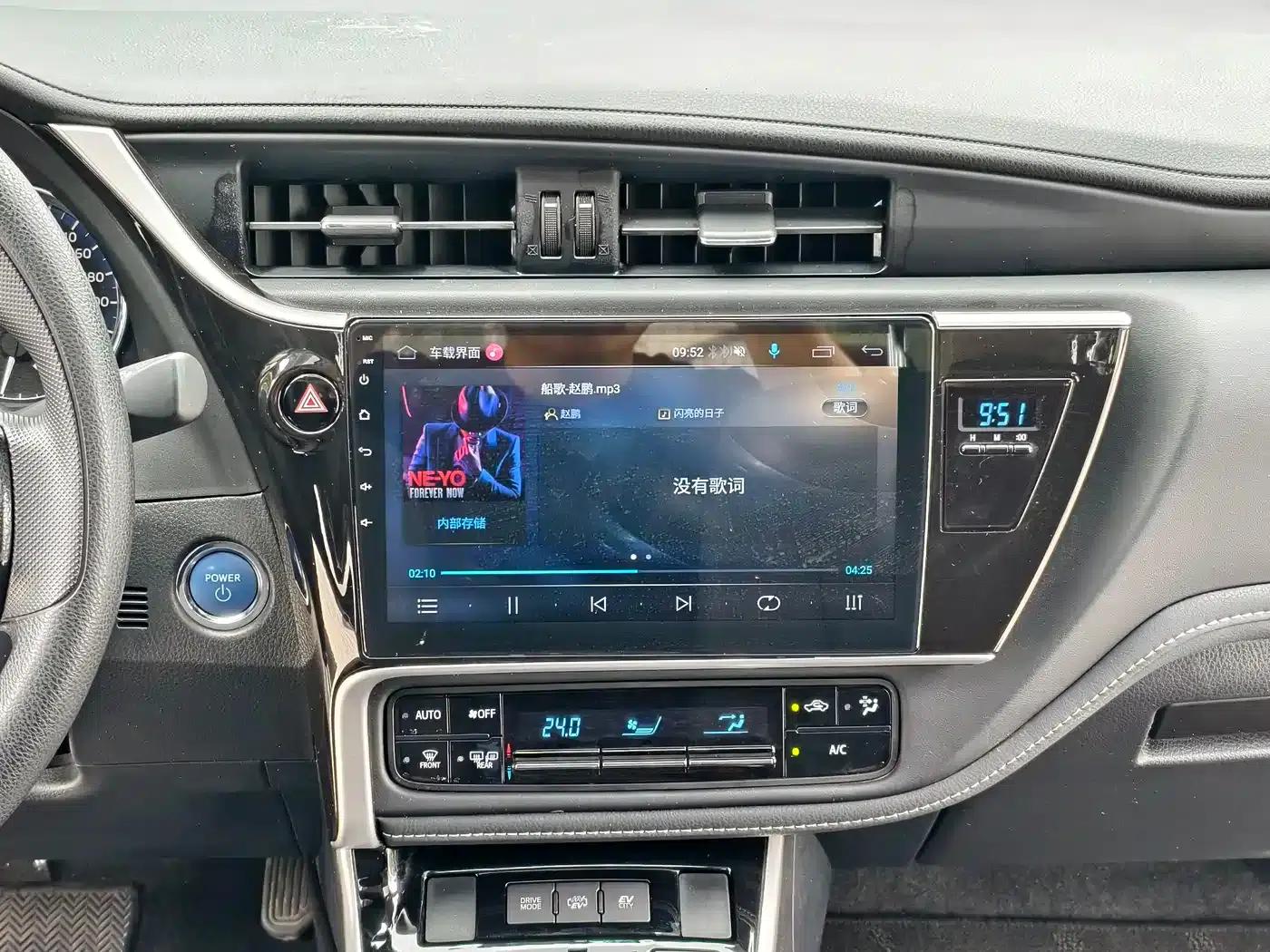 Corolla Hybrid E+ 2019 1.8L E-CVT Leading Edition — миниатюра 42