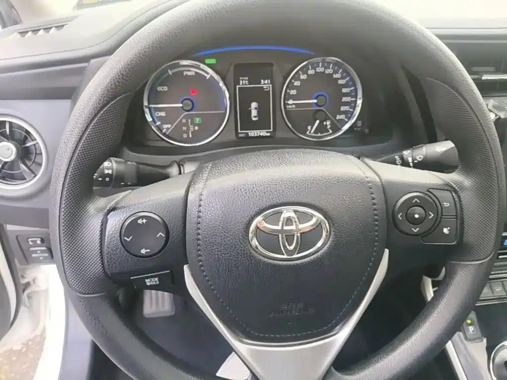 Corolla Hybrid E+ 2019 1.8L E-CVT Leading Edition — миниатюра 11