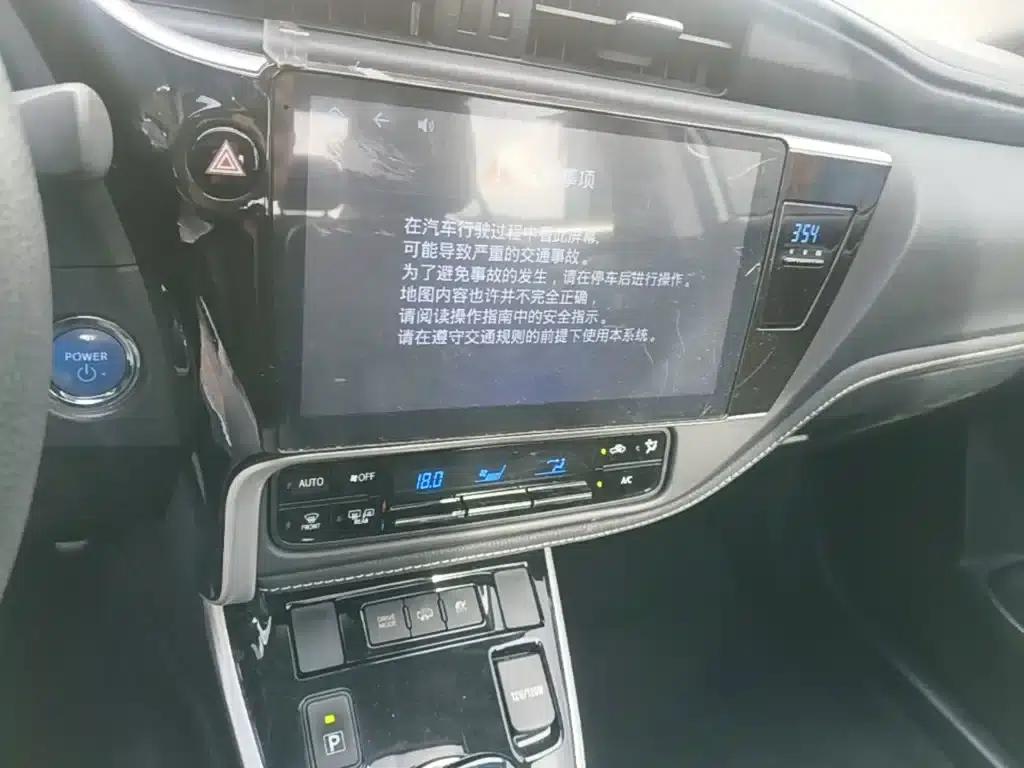 Corolla Hybrid E+ 2019 1.8L E-CVT Leading Edition — миниатюра 13