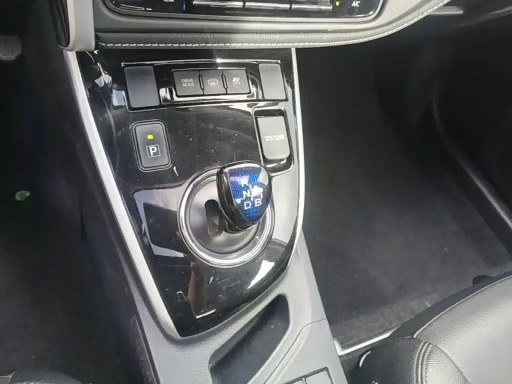 Corolla Hybrid E+ 2019 1.8L E-CVT Leading Edition — миниатюра 14