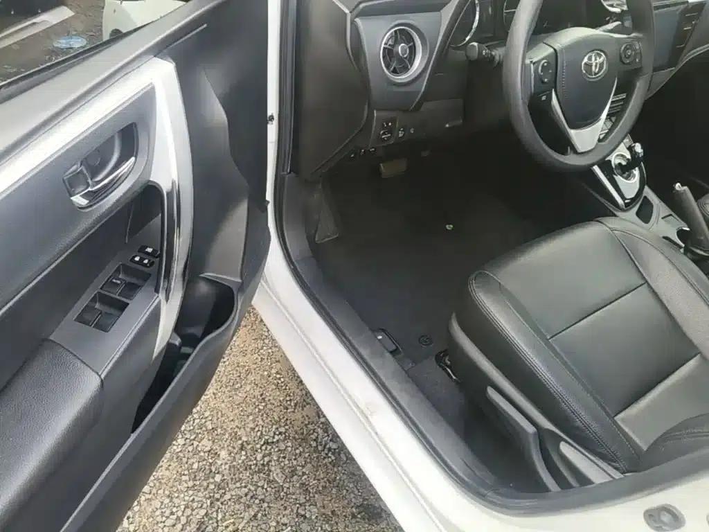 Corolla Hybrid E+ 2019 1.8L E-CVT Leading Edition — миниатюра 16