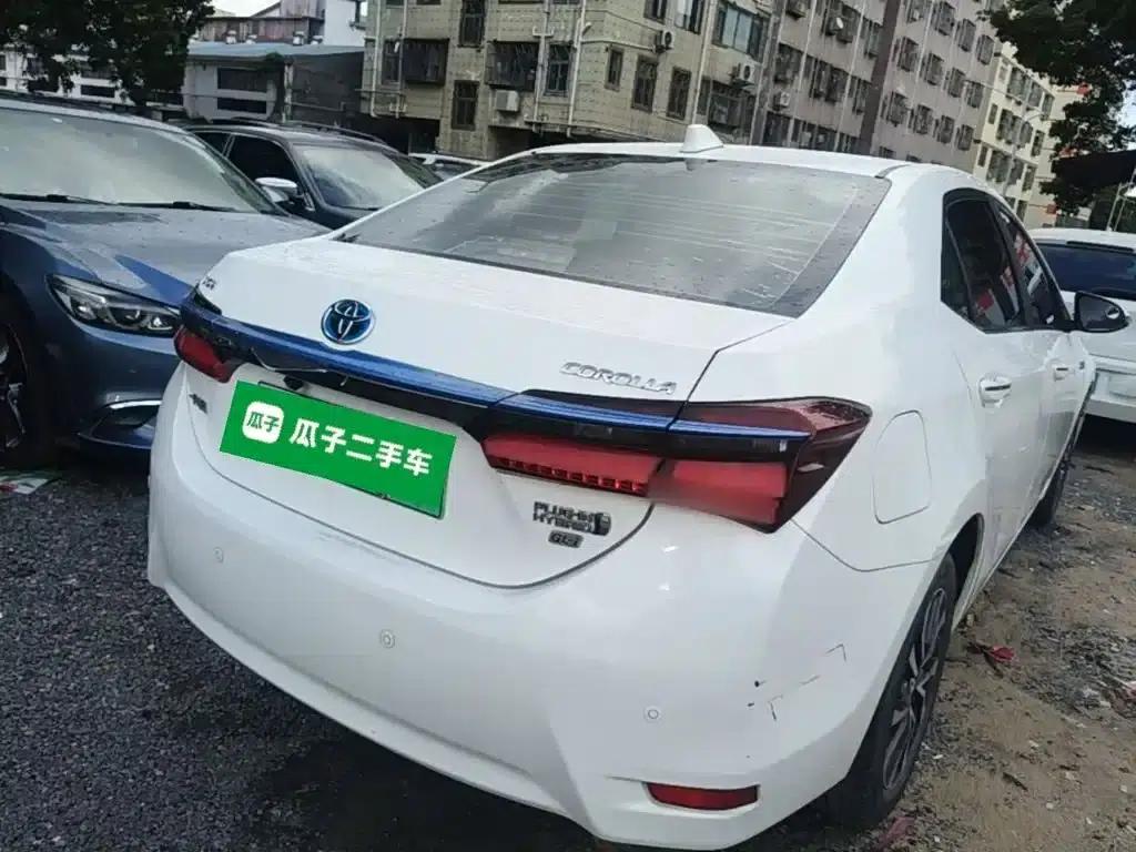 Corolla Hybrid E+ 2019 1.8L E-CVT Leading Edition — миниатюра 7