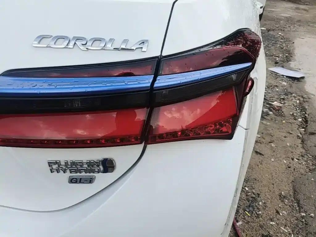 Corolla Hybrid E+ 2019 1.8L E-CVT Leading Edition — миниатюра 8