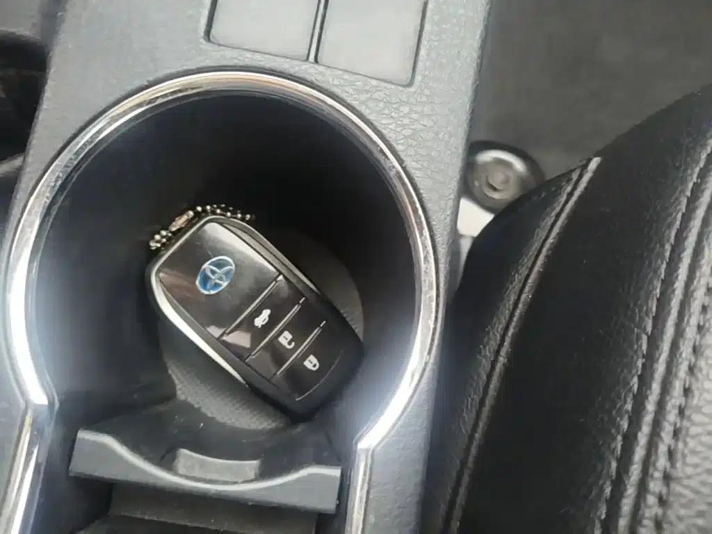 Corolla Hybrid E+ 2019 1.8L E-CVT Leading Edition — миниатюра 9