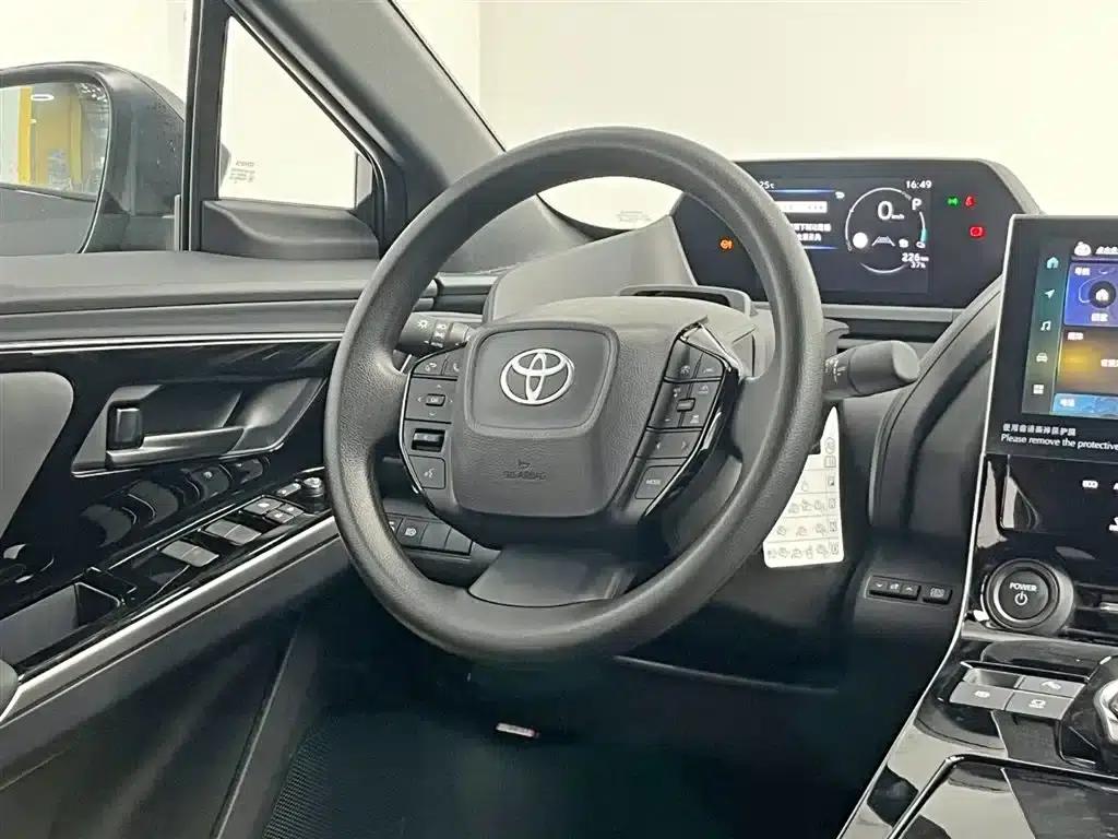 Platinum 4X 2025 Model 615 Air Edition — миниатюра 21