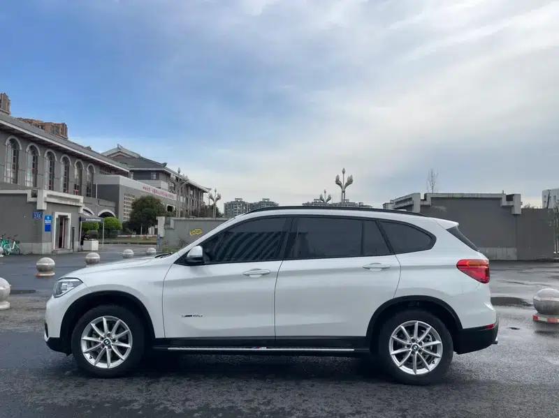 BMW X1 2016 sDrive18Li Fashion Edition — миниатюра 3