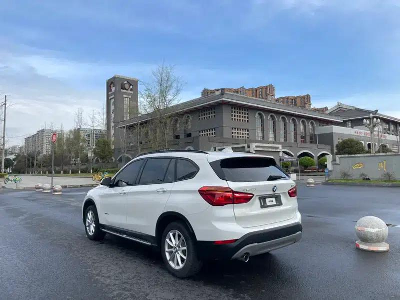 BMW X1 2016 sDrive18Li Fashion Edition — миниатюра 4
