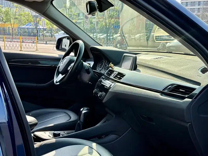BMW X1 2016 sDrive18Li Luxury — миниатюра 14